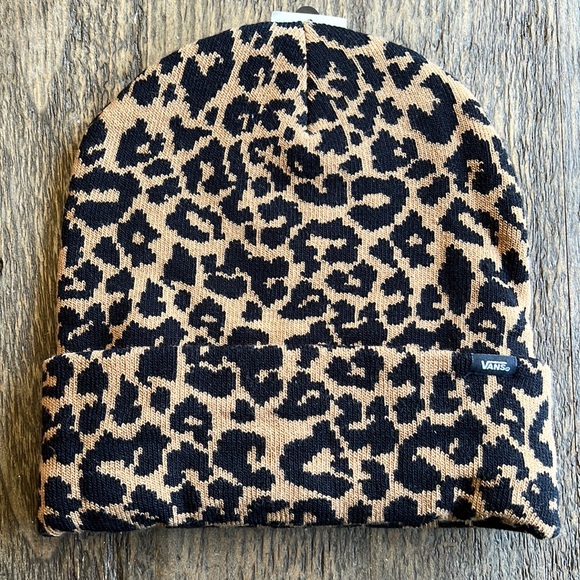 Vans Women’s Breakin Curf beanie-tan and black cheetah print. NWT - Picture 3 of 11